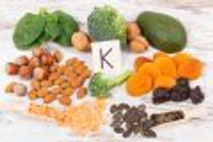 Зачем нужен витамин К и все, что нужно о нем знать