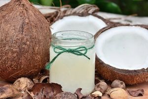 Кокосовое масло – свойства, применение + 5 рецептов для красоты